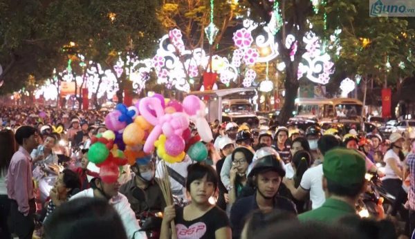 Bán hàng dịp cuối năm