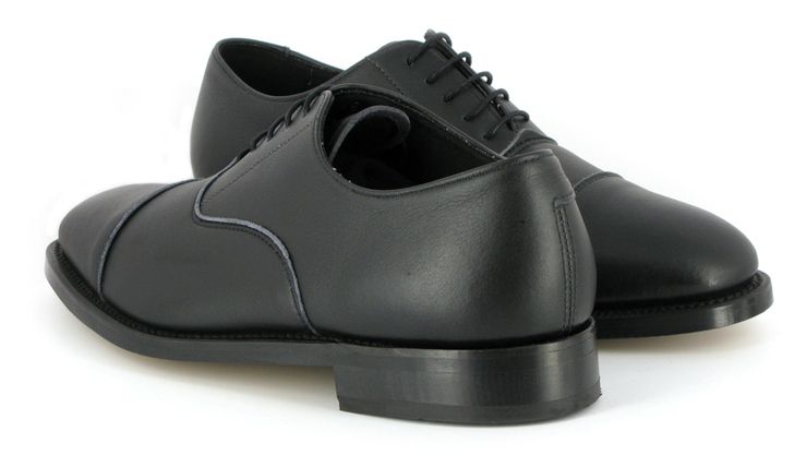 Kiến thức khi kinh doanh giày dép da - SUNO.vn Blog