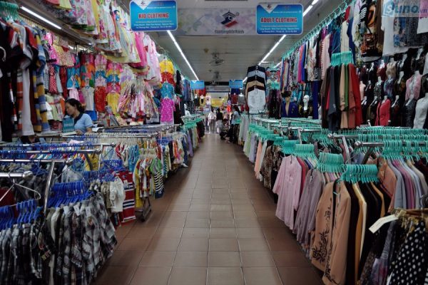 Cách nhập nguồn hàng sỉ quần áo nam ở chợ vải Ninh Hiệp