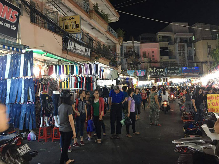 Top 8 Địa chỉ lấy quần áo giá sỉ rẻ nhất Sài Gòn  toplistvn